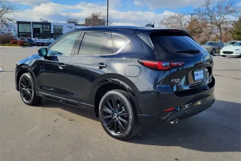 2025 Mazda CX-5 Premium photo 3