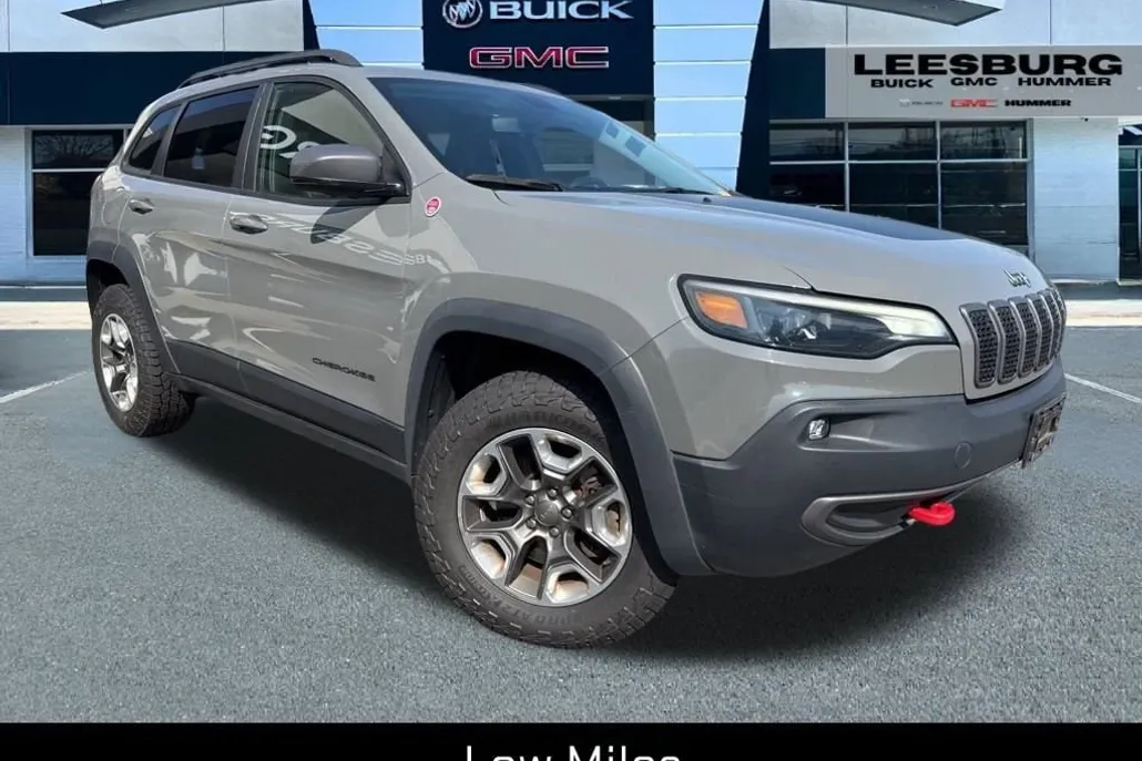 2019 Jeep Cherokee Trailhawk photo 1