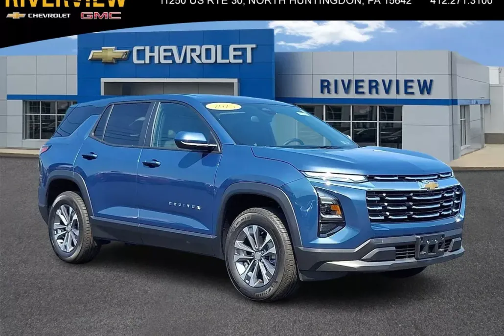 2025 Chevrolet Equinox LT photo 1