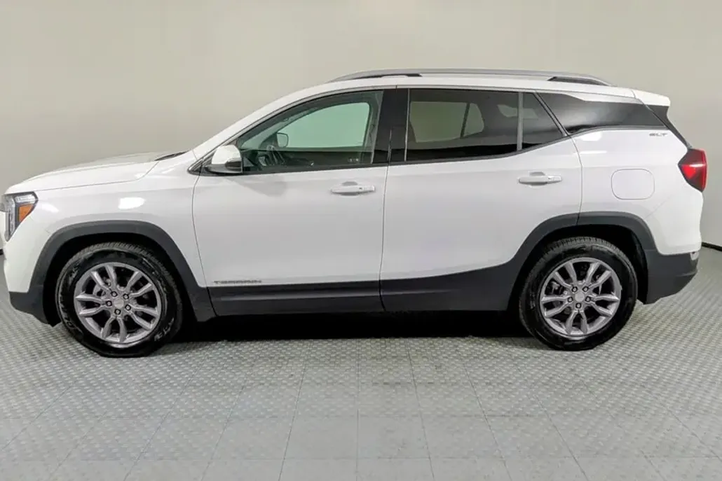 2023 Gmc Terrain SLT photo 1