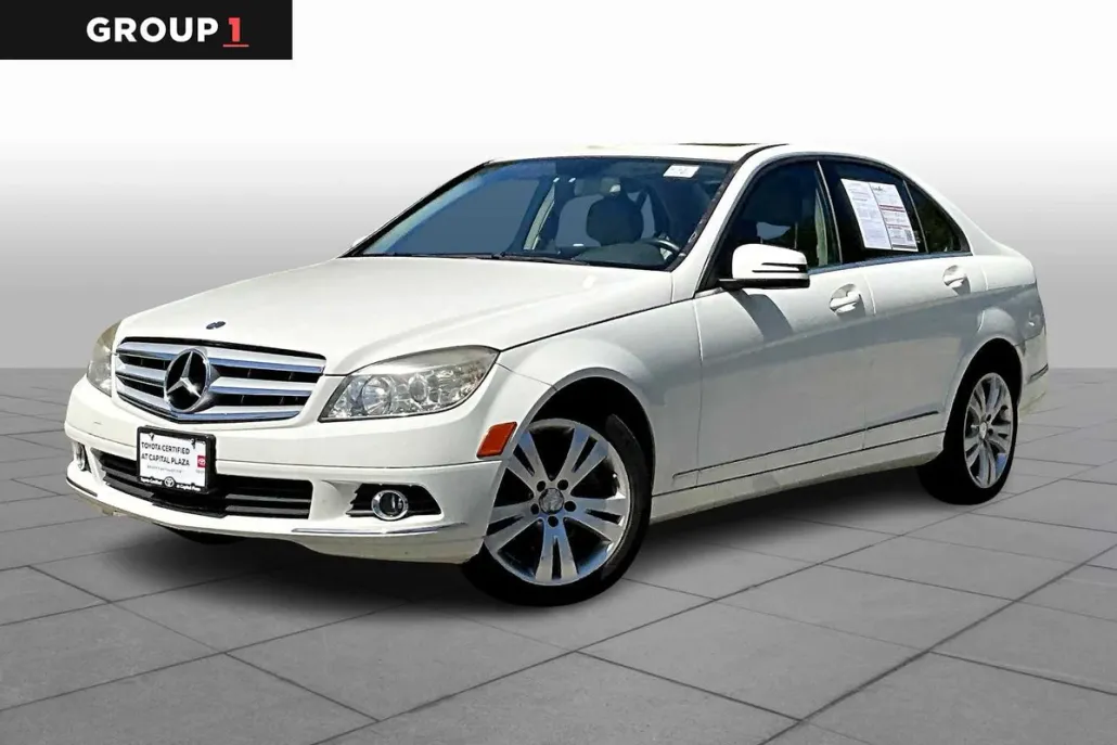 2011 Mercedes Benz C 300 Sport photo 1