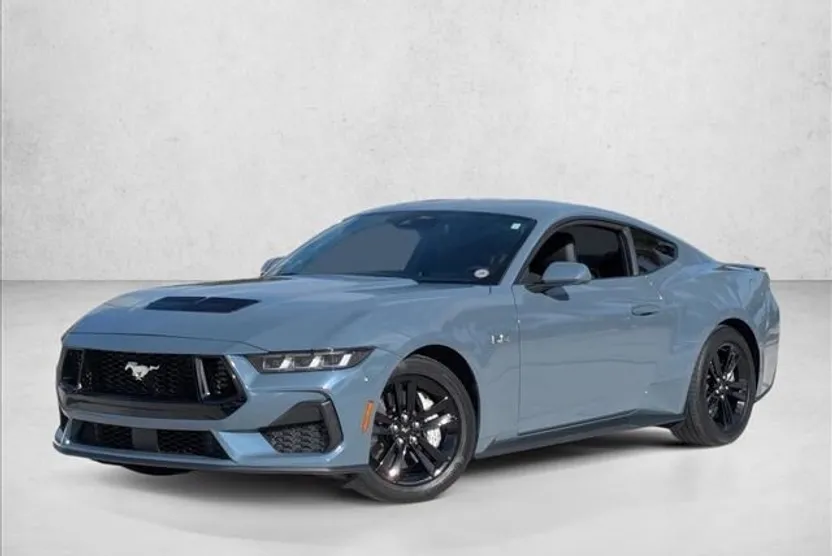2024 Ford Mustang GT photo 1