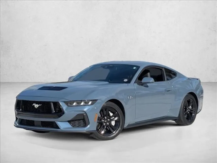 2024 Ford Mustang GT photo 1