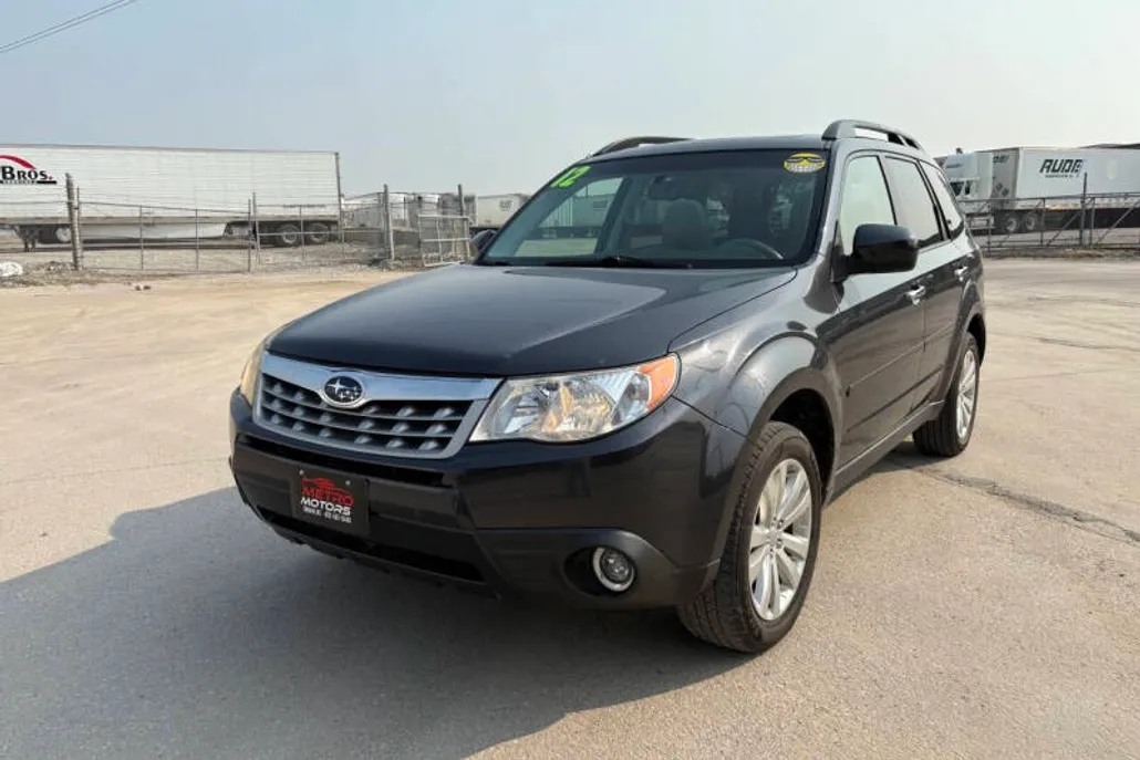 2012 Subaru Forester 2.5X Premium photo 1