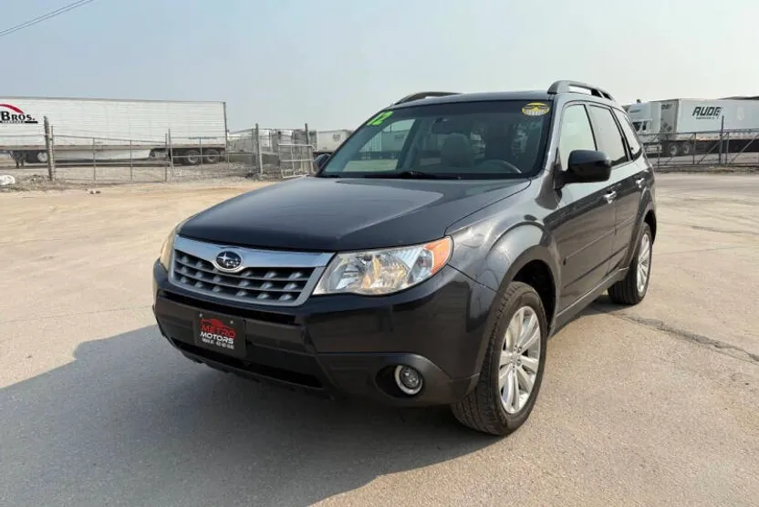 2012 Subaru Forester 2.5X Premium photo 1