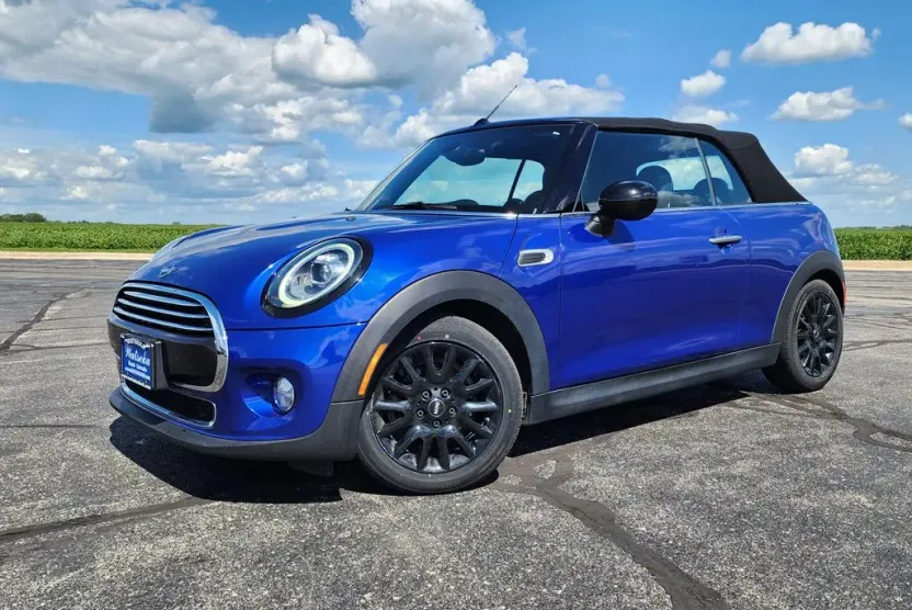 2019 Mini Cooper Convertible photo 1