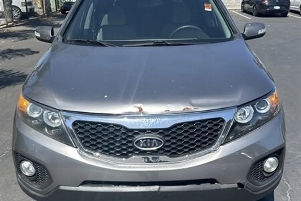 2013 Kia Sorento LX photo 1