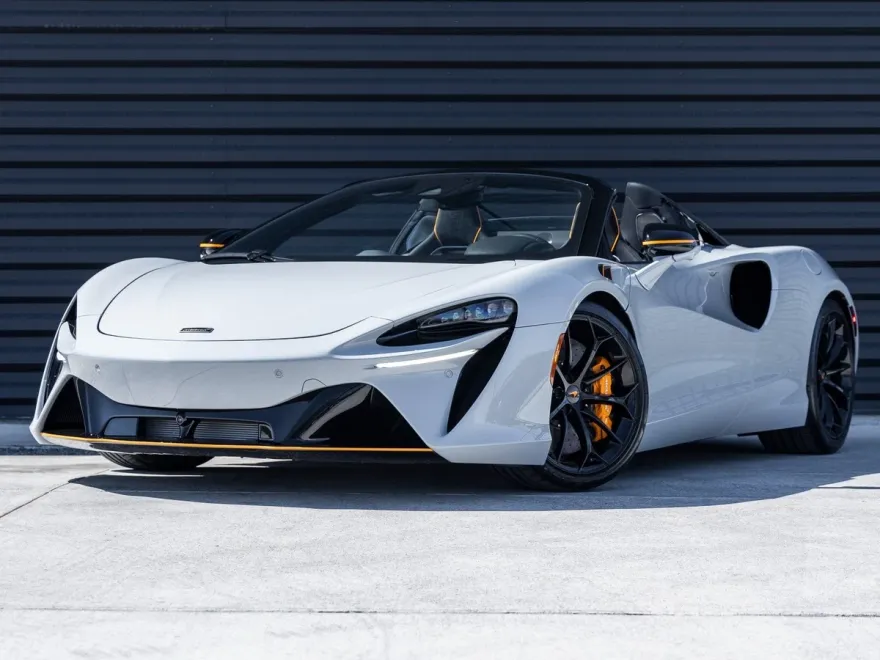 2025 Mclaren ARTURA photo 1
