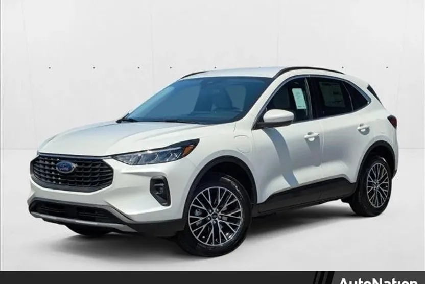 2025 Ford Escape photo 1