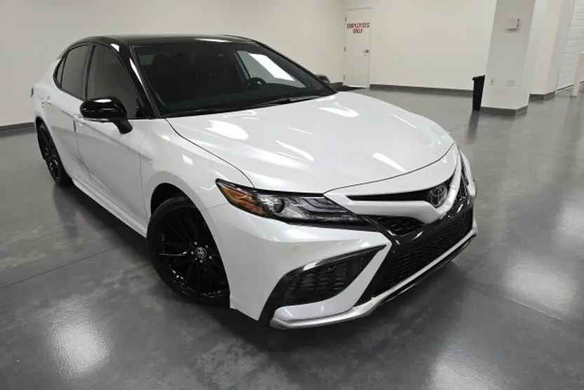 2023 Toyota Camry XSE V6 photo 1