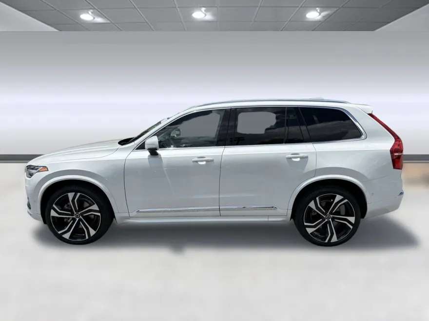 2024 Volvo XC90 AWD Ultimate photo 1
