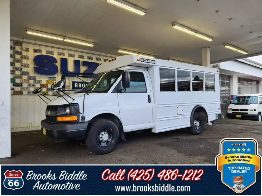 2007 Chevrolet Express 3500 Passenger photo 1