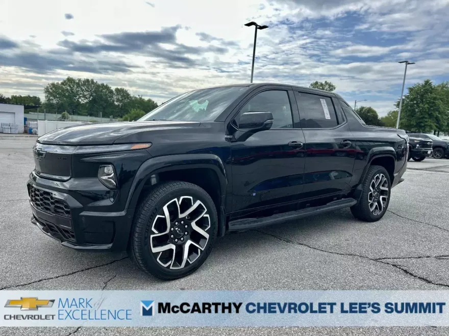 2024 Chevrolet Silverado EV RST photo 1