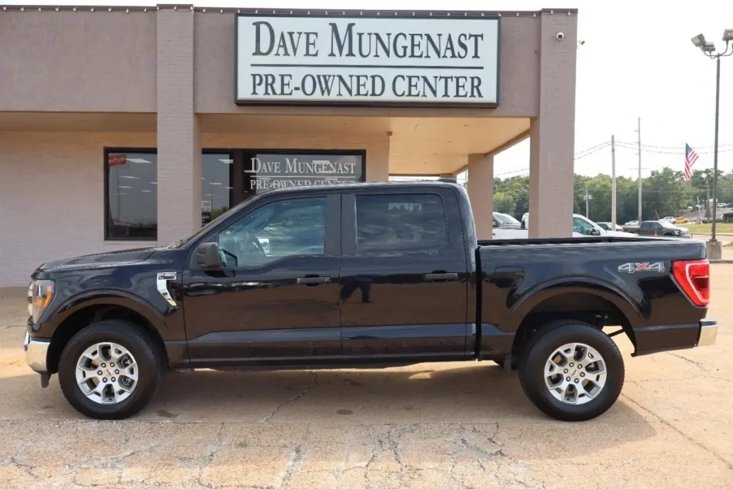 2023 Ford F-150 XLT photo 1