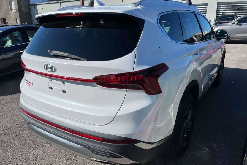 2022 Hyundai Santa Fe SEL photo 1