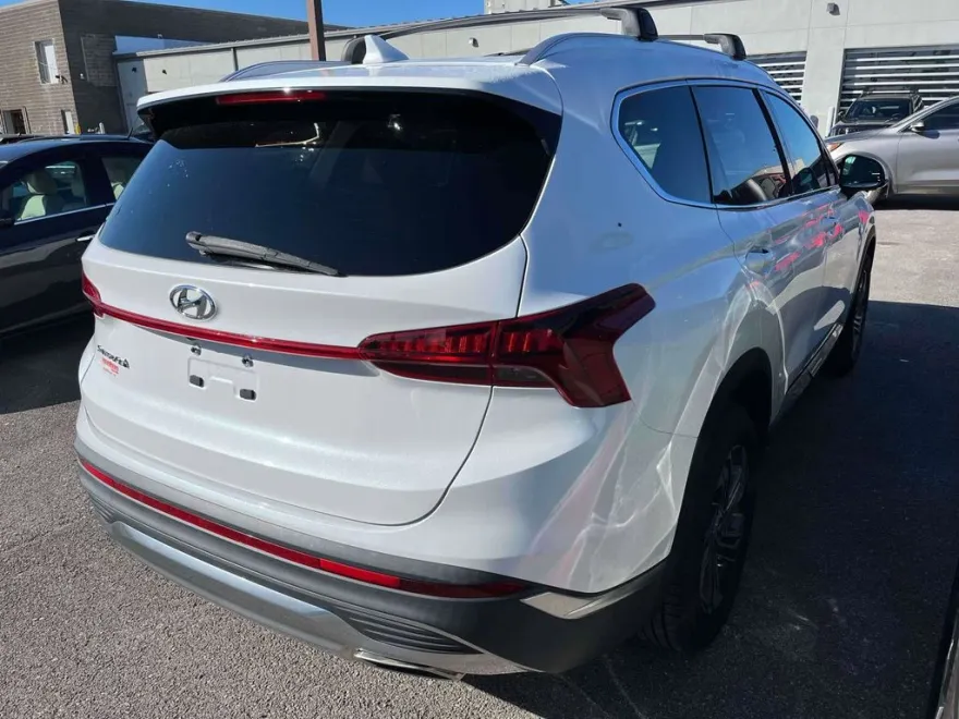 2022 Hyundai Santa Fe SEL photo 1