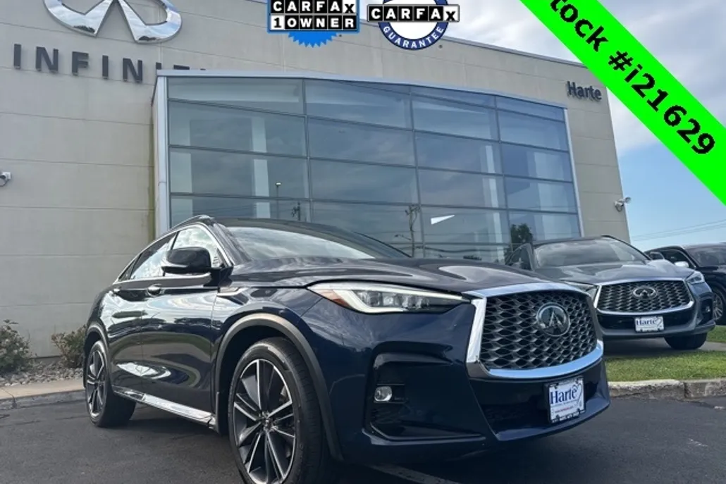 2022 Infiniti QX55 Essential photo 1