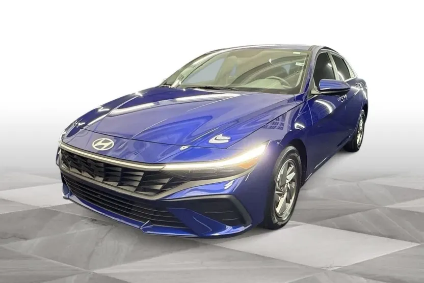 2024 Hyundai Elantra SE photo 1
