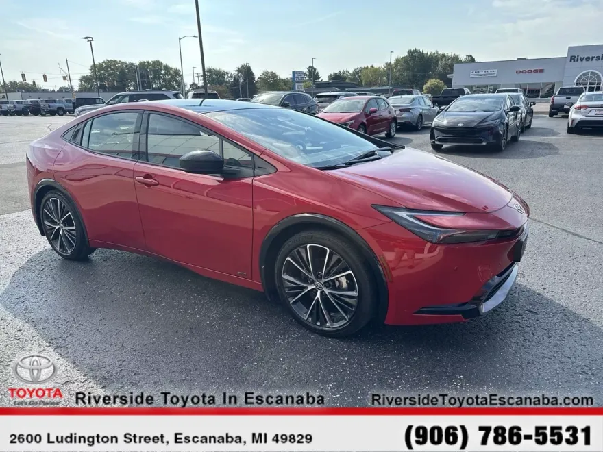 2023 Toyota Prius Limited photo 1