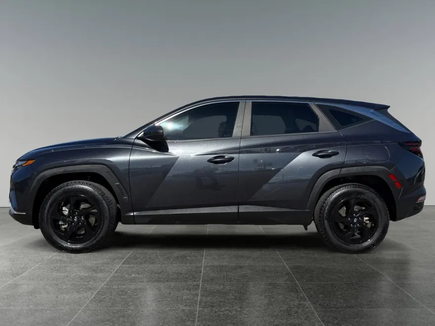 2022 Hyundai Tucson SE photo 1