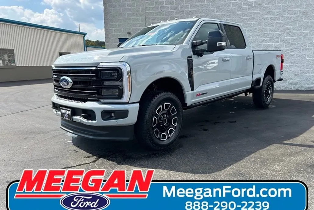 2026 Ford F-350 Platinum photo 1