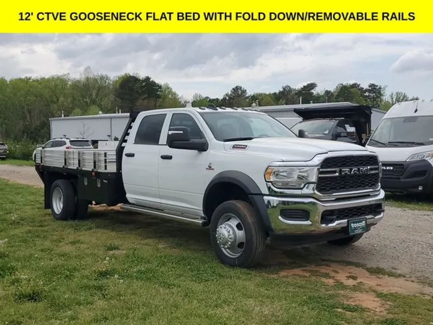 2024 Ram 5500 Tradesman photo 1
