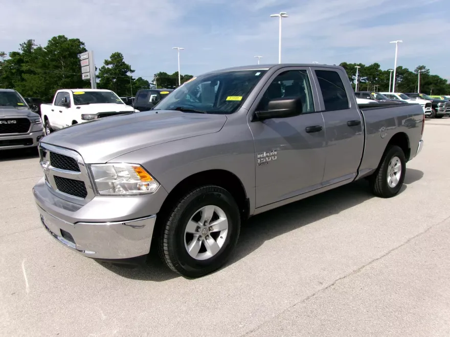 2024 Ram 1500 Classic SLT photo 1