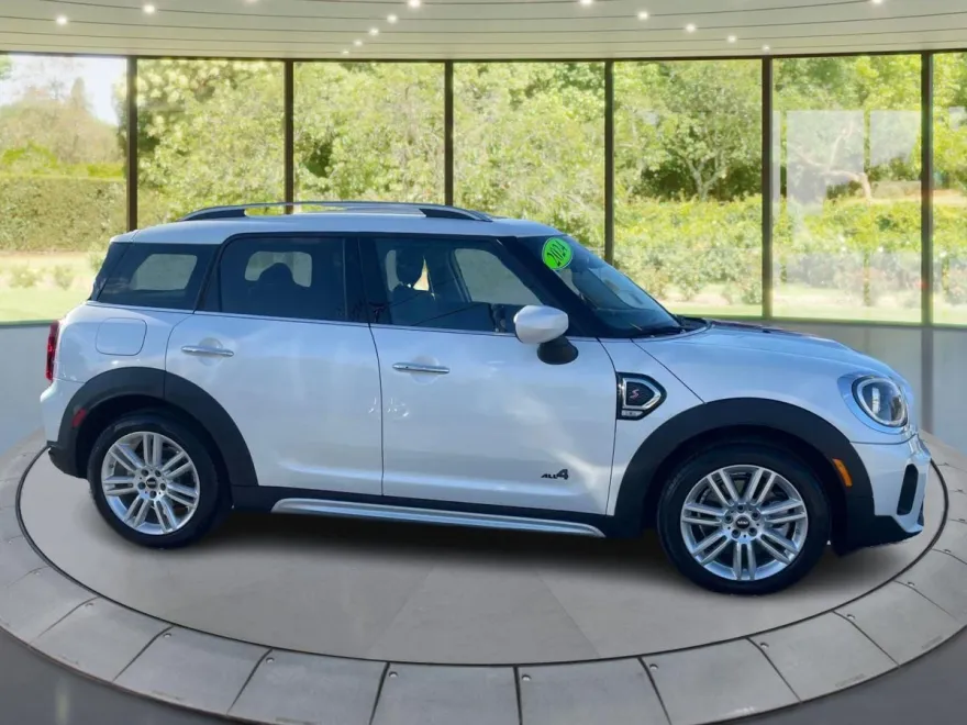 2024 Mini Countryman S ALL4 photo 1