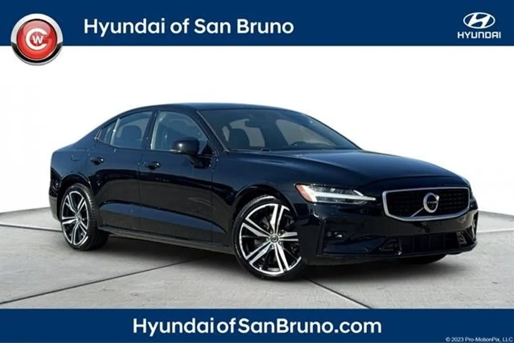2019 Volvo S60 R-Design photo 1
