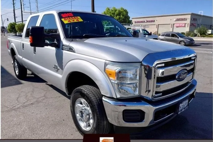 2013 Ford F-250 XLT photo 1