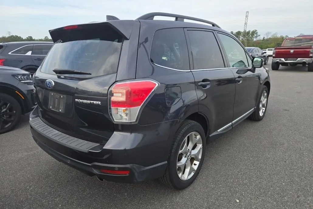 2018 Subaru Forester 2.5i Touring photo 1