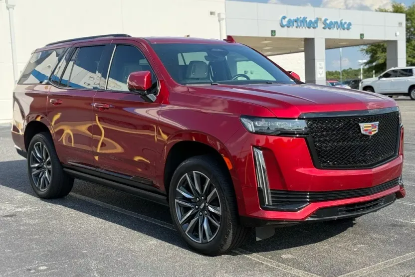 2023 Cadillac Escalade Sport photo 1