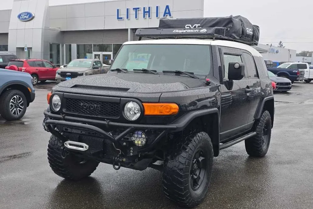 2008 Toyota FJ Cruiser Base photo 1