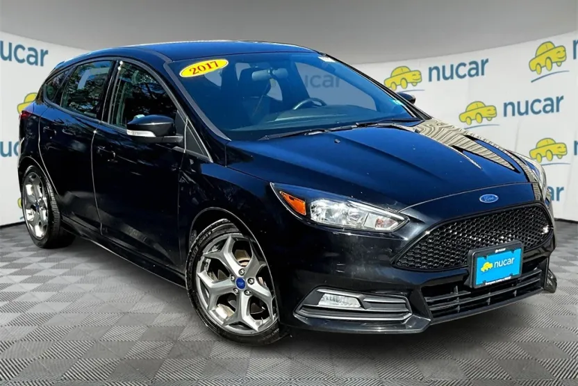 2017 Ford Focus ST photo 1
