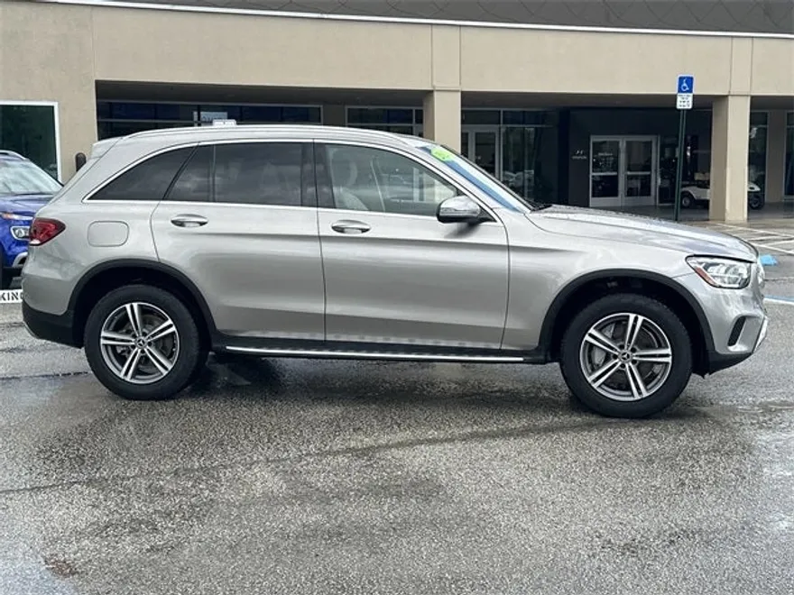 2020 Mercedes Benz GLC 300 photo 1