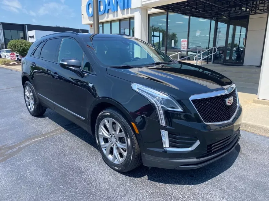 2021 Cadillac XT5 Sport photo 1