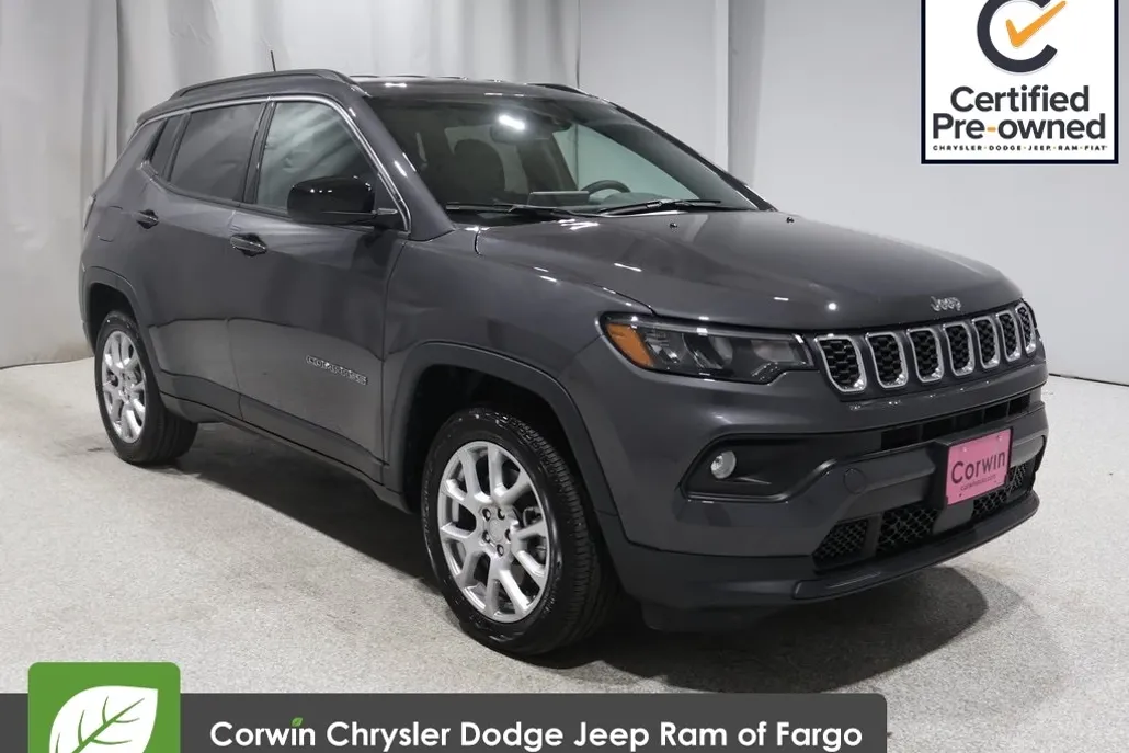 2024 Jeep Compass Latitude Lux photo 1