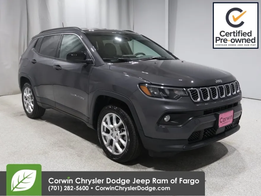 2024 Jeep Compass Latitude Lux photo 1