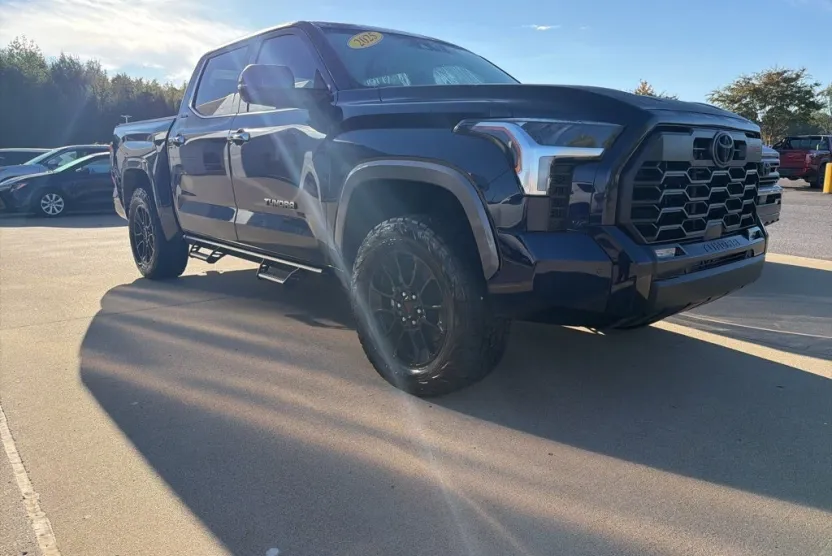 2025 Toyota Tundra Limited photo 1