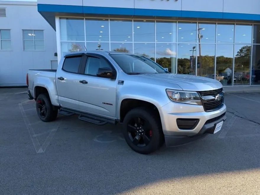 2017 Chevrolet Colorado LT photo 1