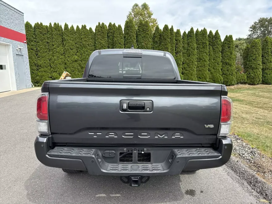 2023 Toyota Tacoma 4x4 TRD Double Cab V6 photo 1