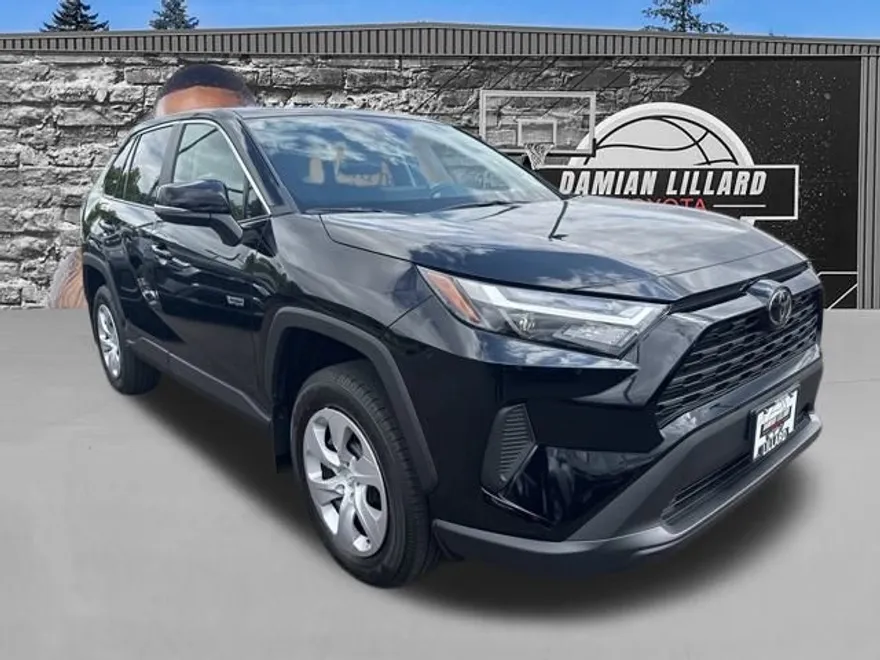 2025 Toyota RAV4 LE photo 1