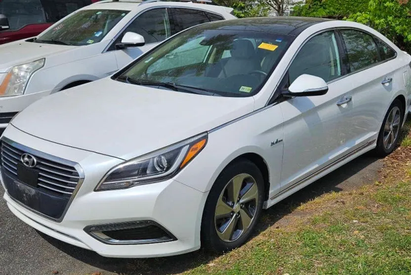 2017 Hyundai Sonata Hybrid Limited photo 1