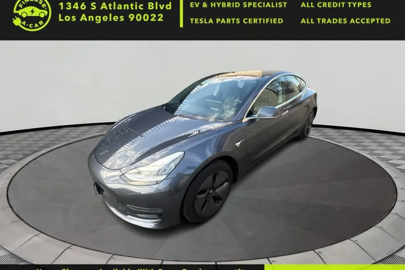 2019 Tesla Model 3 Standard Range Plus photo 1