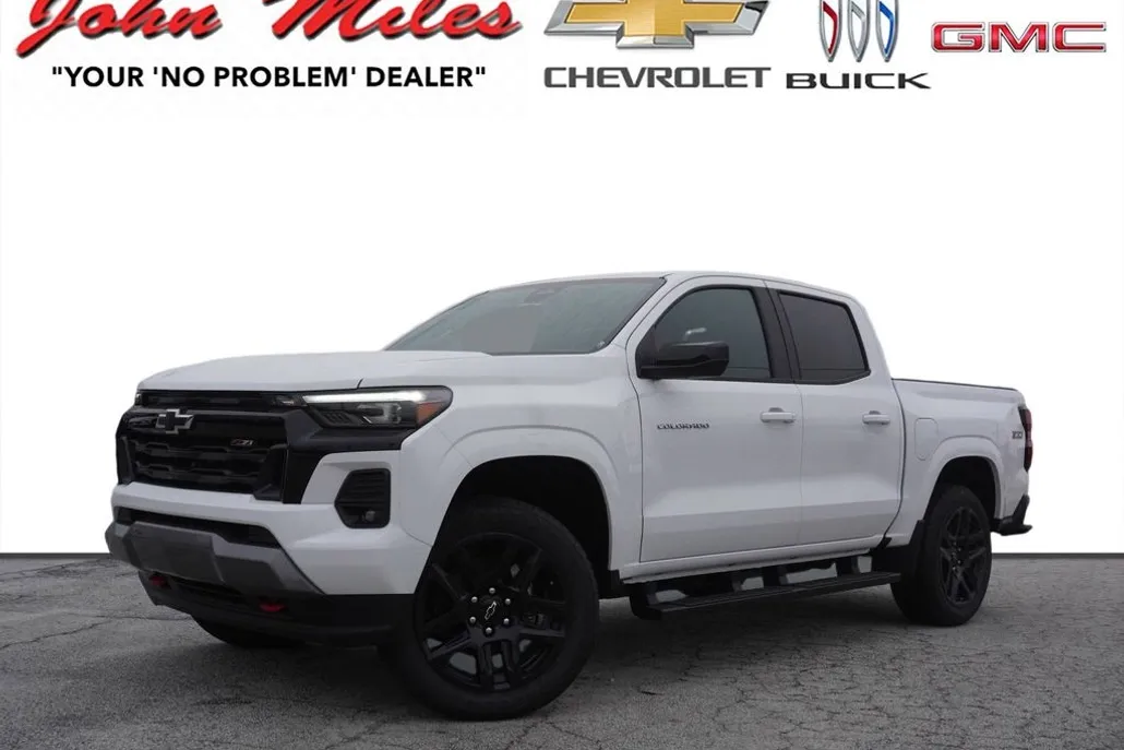 2025 Chevrolet Colorado Z71 photo 1