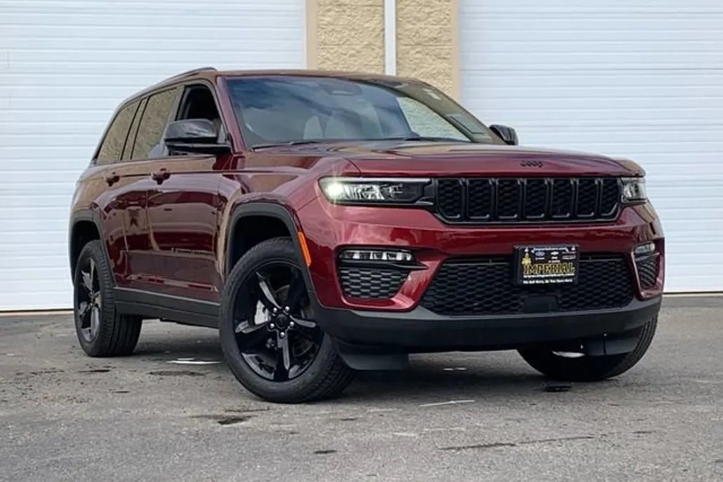 2025 Jeep Grand Cherokee Limited photo 1