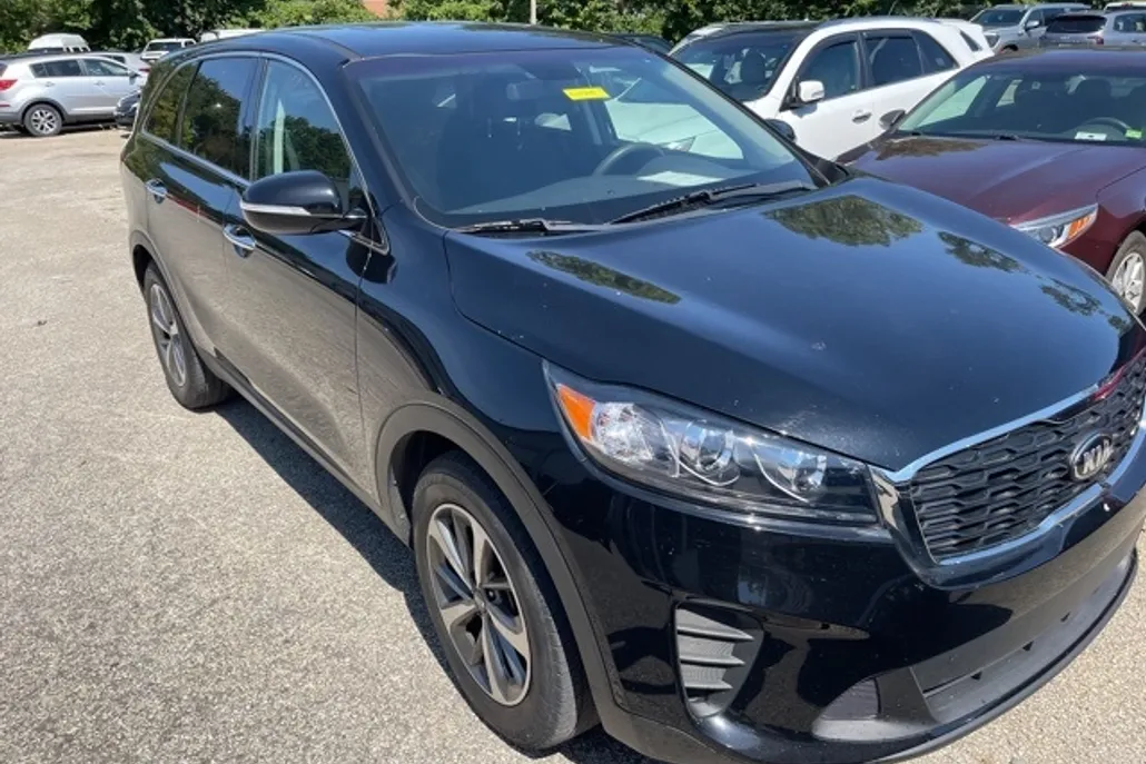 2020 Kia Sorento LX photo 1