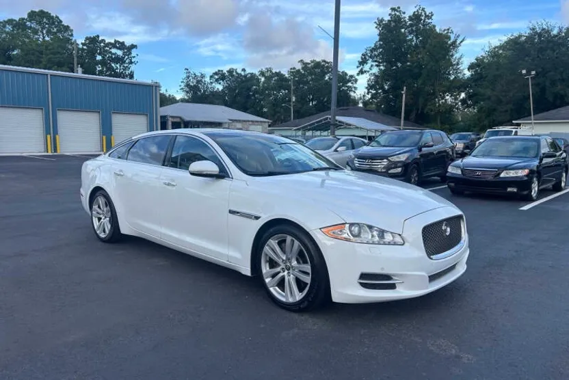 2013 Jaguar XJ XJL Portfolio photo 1