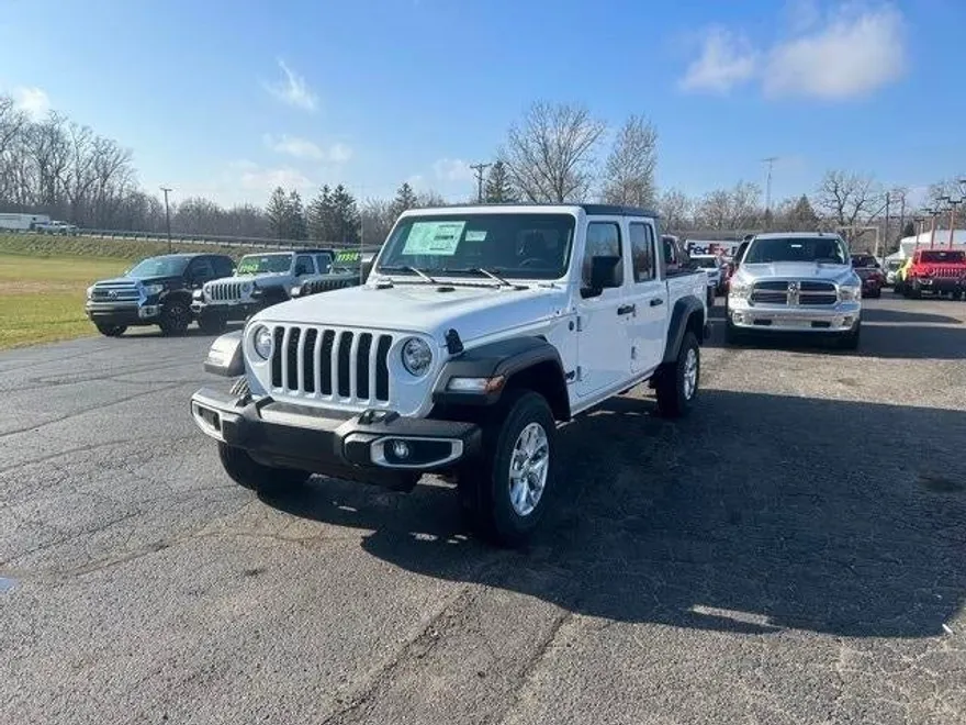 2023 Jeep Gladiator Sport S photo 1