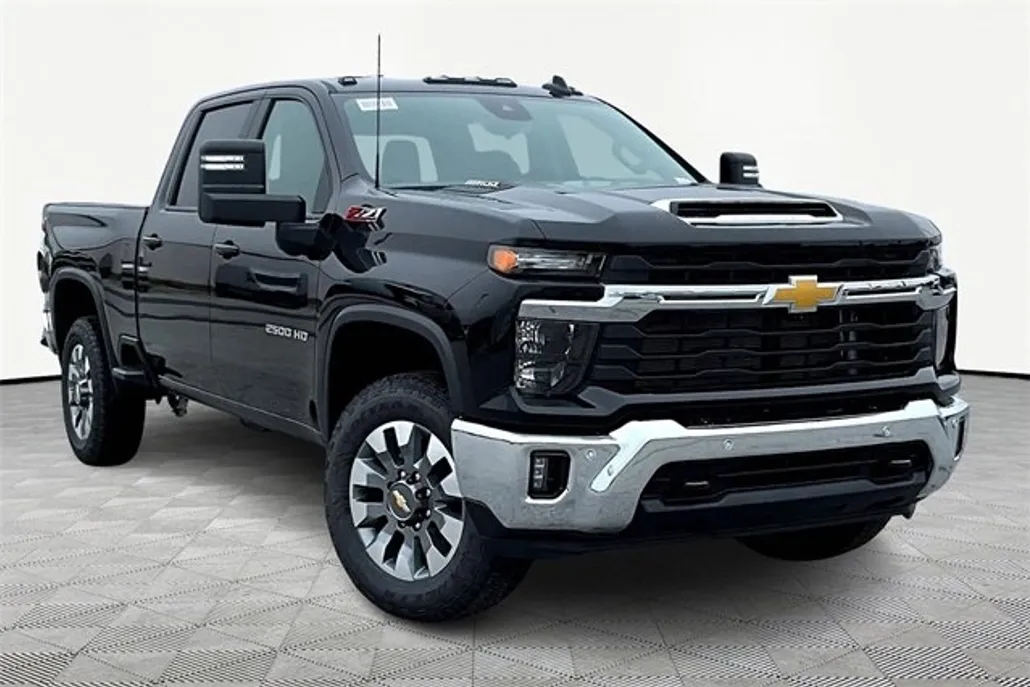 2025 Chevrolet Silverado 2500HD LT photo 1